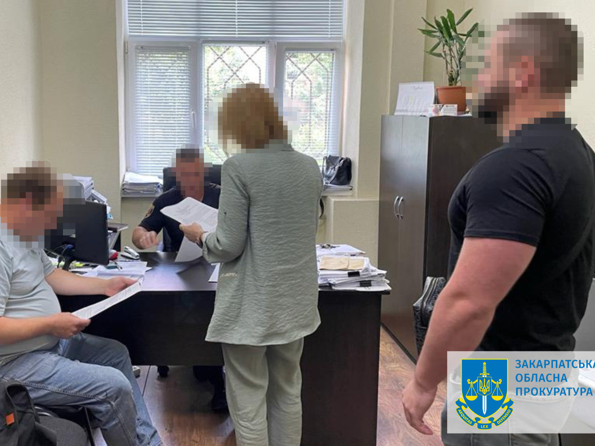 Будівельні роботи в аеропорту «Ужгород» зі збитками у 7,5 млн грн – судитимуть ексдиректора летовища та підрядника