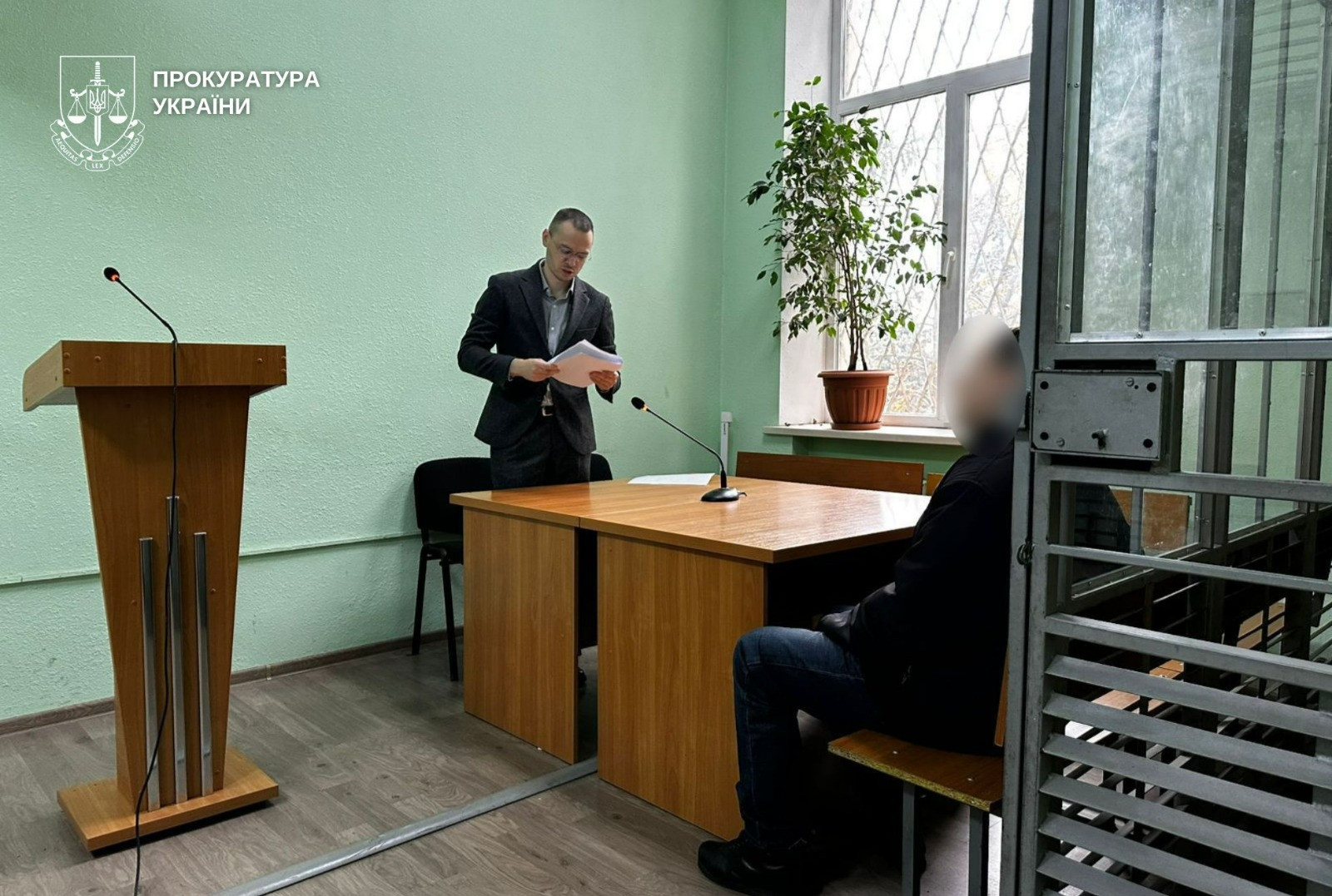 A resident of Dnipropetrovsk region was notified of suspicion of treason for transferring data