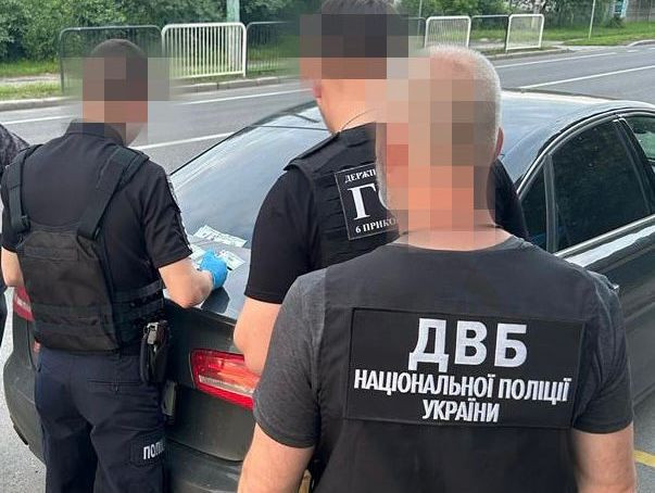 6 тис дол США за переправлення ухилянтів за кордон – на Волині викрили факти сприяння втечі з України