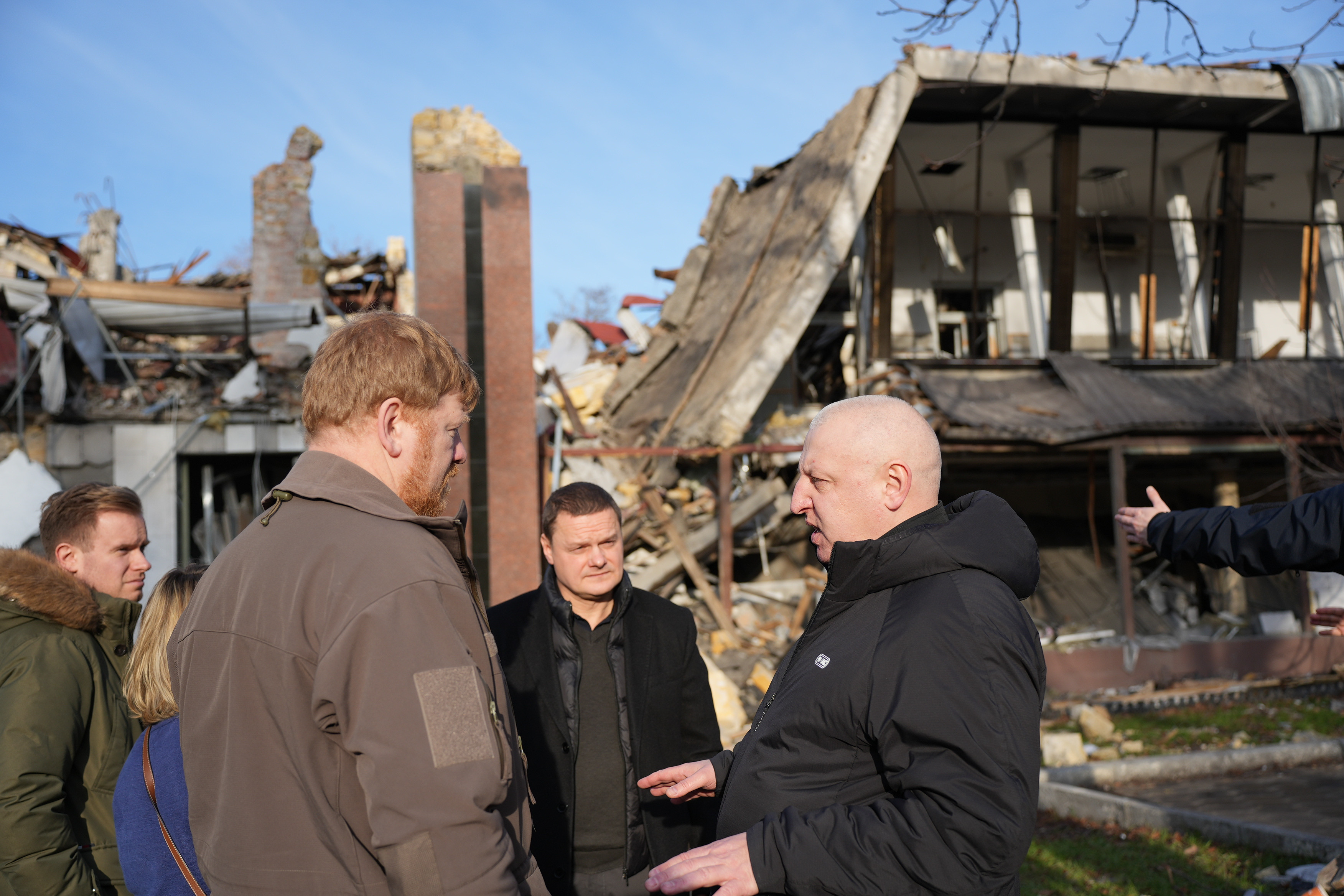 Українські прокурори з естонськими колегами оглянули місця воєнних злочинів та домовилися про посилення співпраці