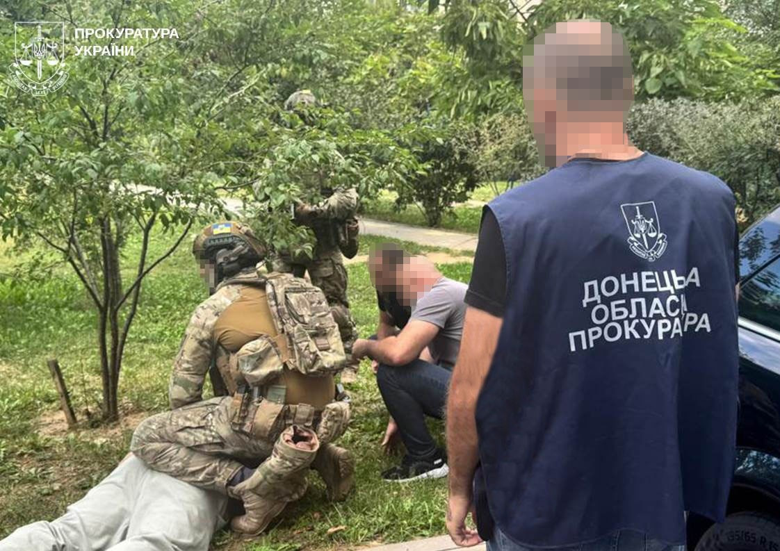 Метадон з Миколаївщини на Донеччину: викрито організовану наркогрупу з мільйонним обігом