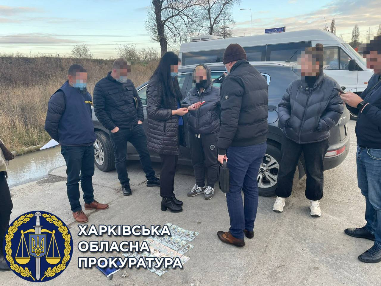 Хабар за оформлення технічної документації на будинок – на Харківщині викрито начальницю КП (ФОТО)