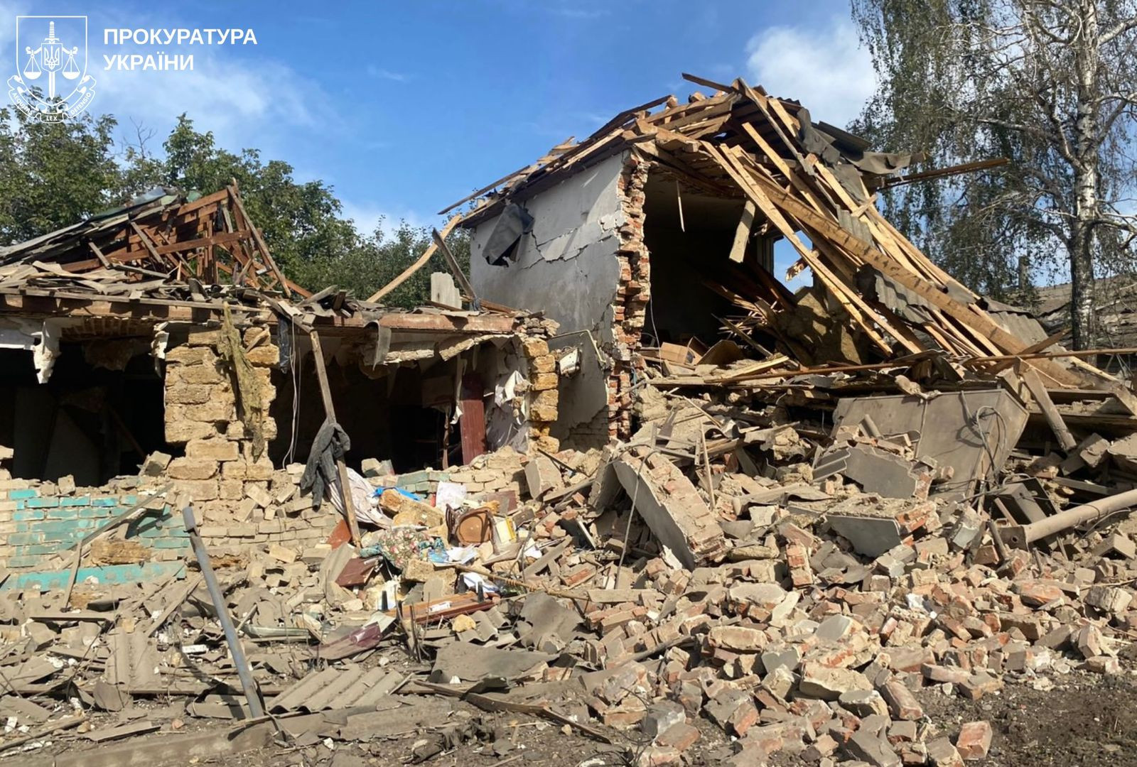 Ворог атакував авіацією село на Харківщині: постраждала мирна мешканка