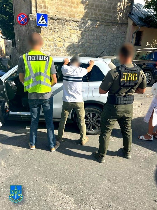 Голову лікарської комісії з Тернопільщини підозрюють у вимаганні хабара за рішення про тимчасову непридатність військовозобов’язаного