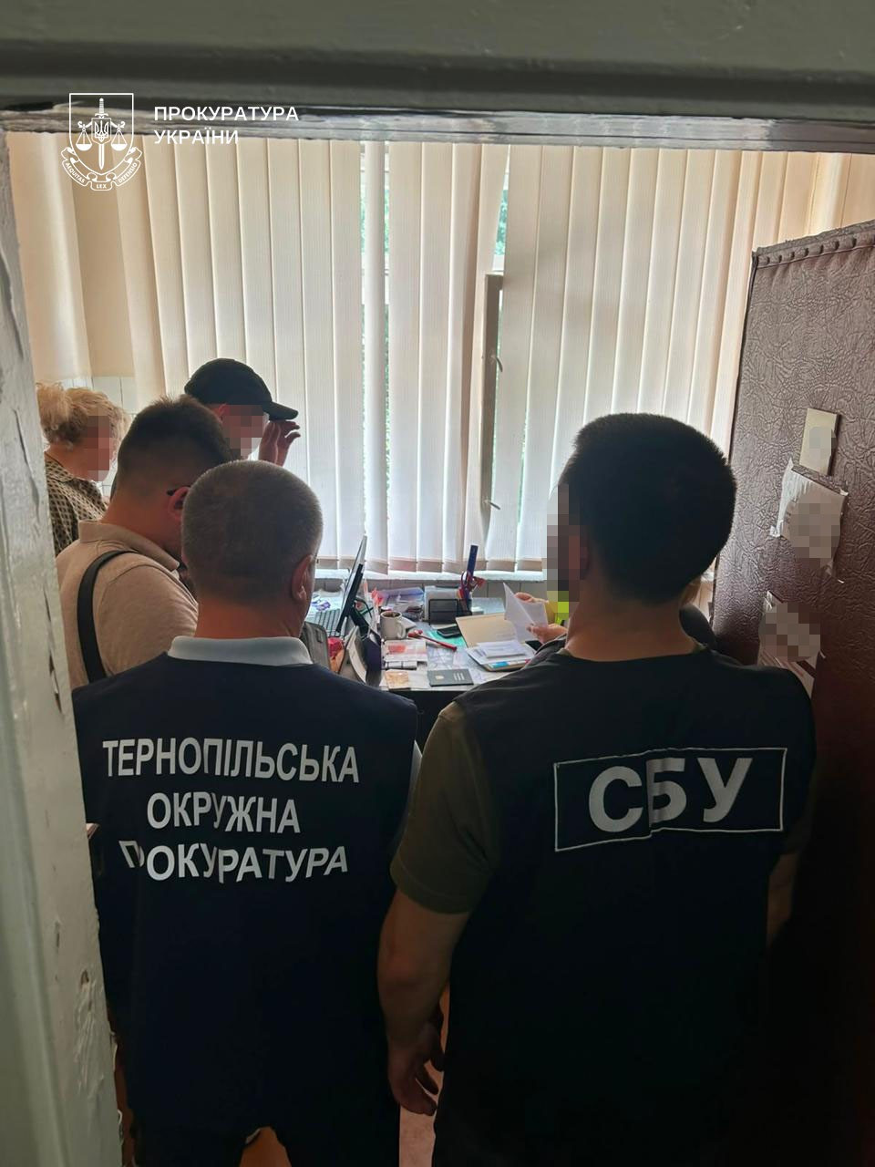 Голову експертної команди та трьох лікарок підозрюють в одержанні неправомірної вигоди за оформлення інвалідності пацієнту